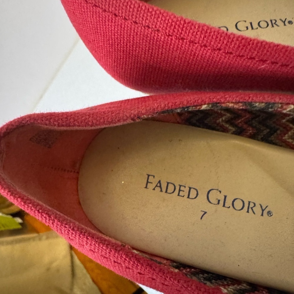 Faded Glory Women's Red Peep Toe Shoes Size 7 Fast Shipping Y2K Vintage - Picture 10 of 16